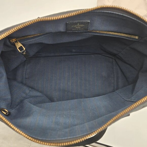 COA INCLUDED - Louis Vuitton Monogram Empreinte Black Bag - Picture 8 of 16